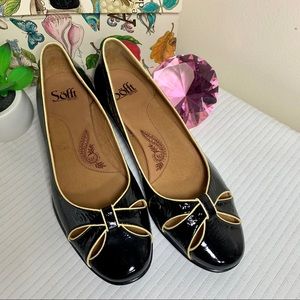 Sofft Black  Patent Low Heel Flats -Women's Sz 9.5